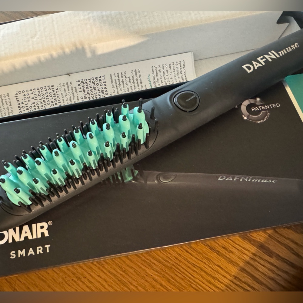 Black and Teal Hair Straightening Brush